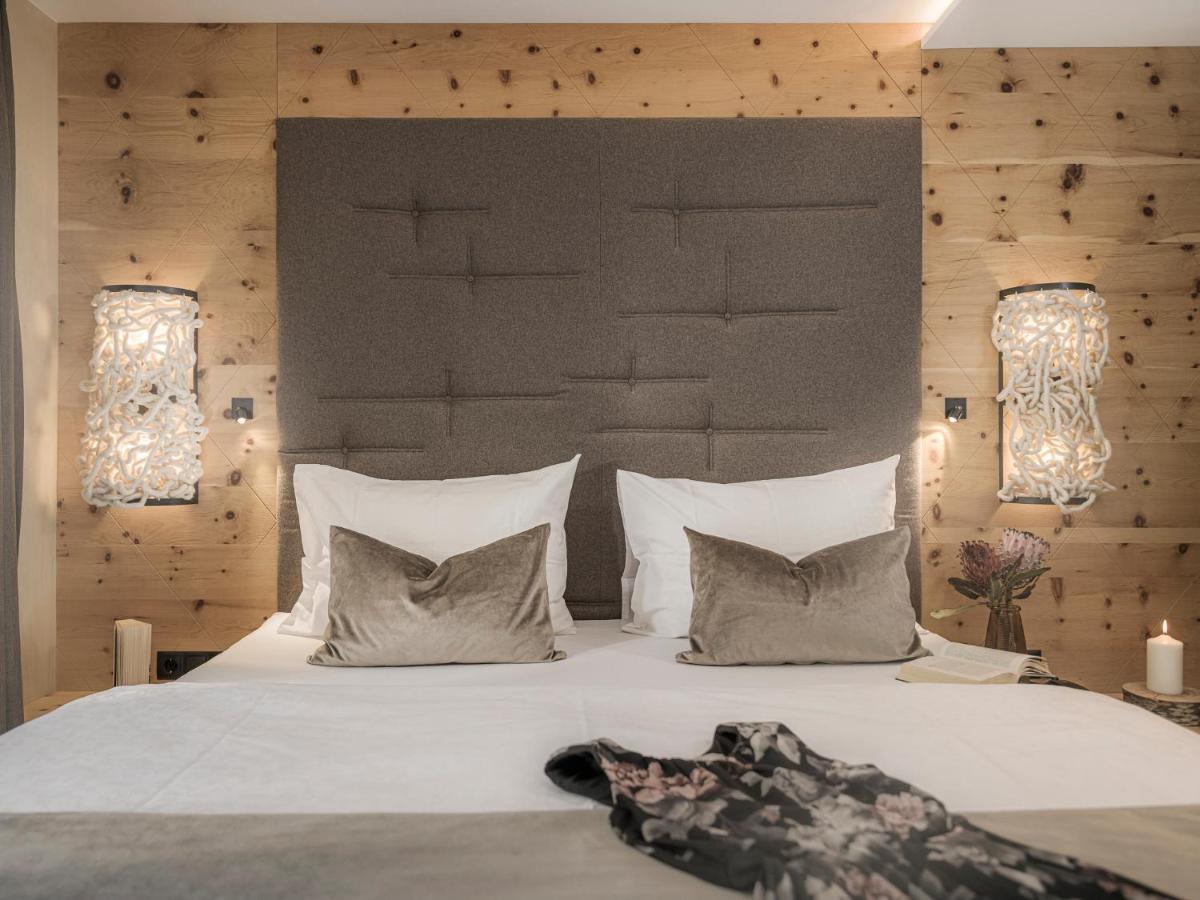 Hotel Bergkristall Zillertal - Adults Only 14 Years Plus ฮิพพาค ภายนอก รูปภาพ