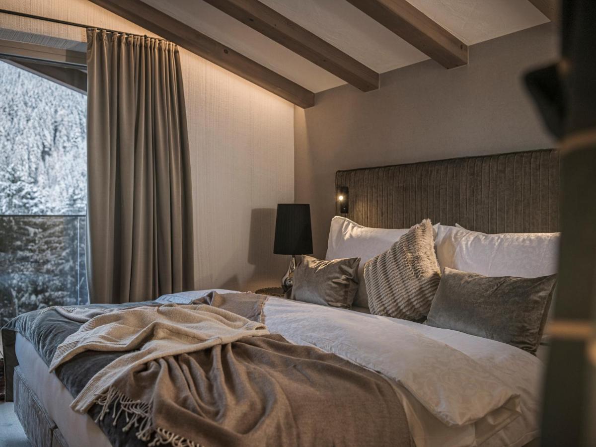 Hotel Bergkristall Zillertal - Adults Only 14 Years Plus ฮิพพาค ภายนอก รูปภาพ
