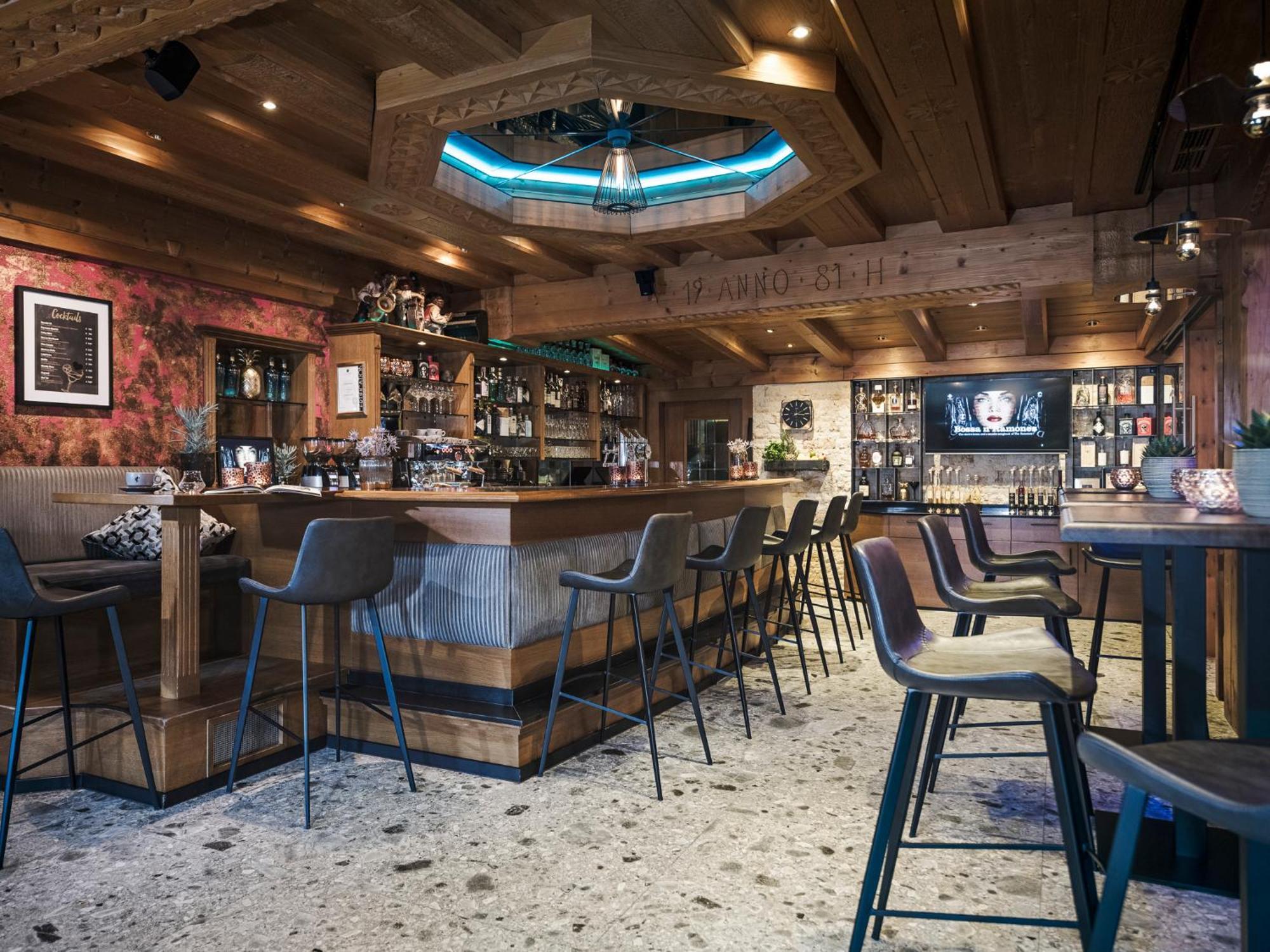 Hotel Bergkristall Zillertal - Adults Only 14 Years Plus ฮิพพาค ภายนอก รูปภาพ