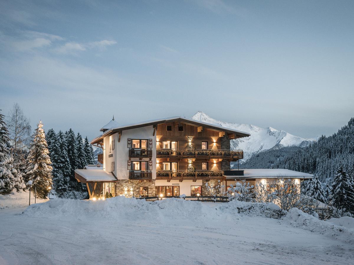 Hotel Bergkristall Zillertal - Adults Only 14 Years Plus ฮิพพาค ภายนอก รูปภาพ