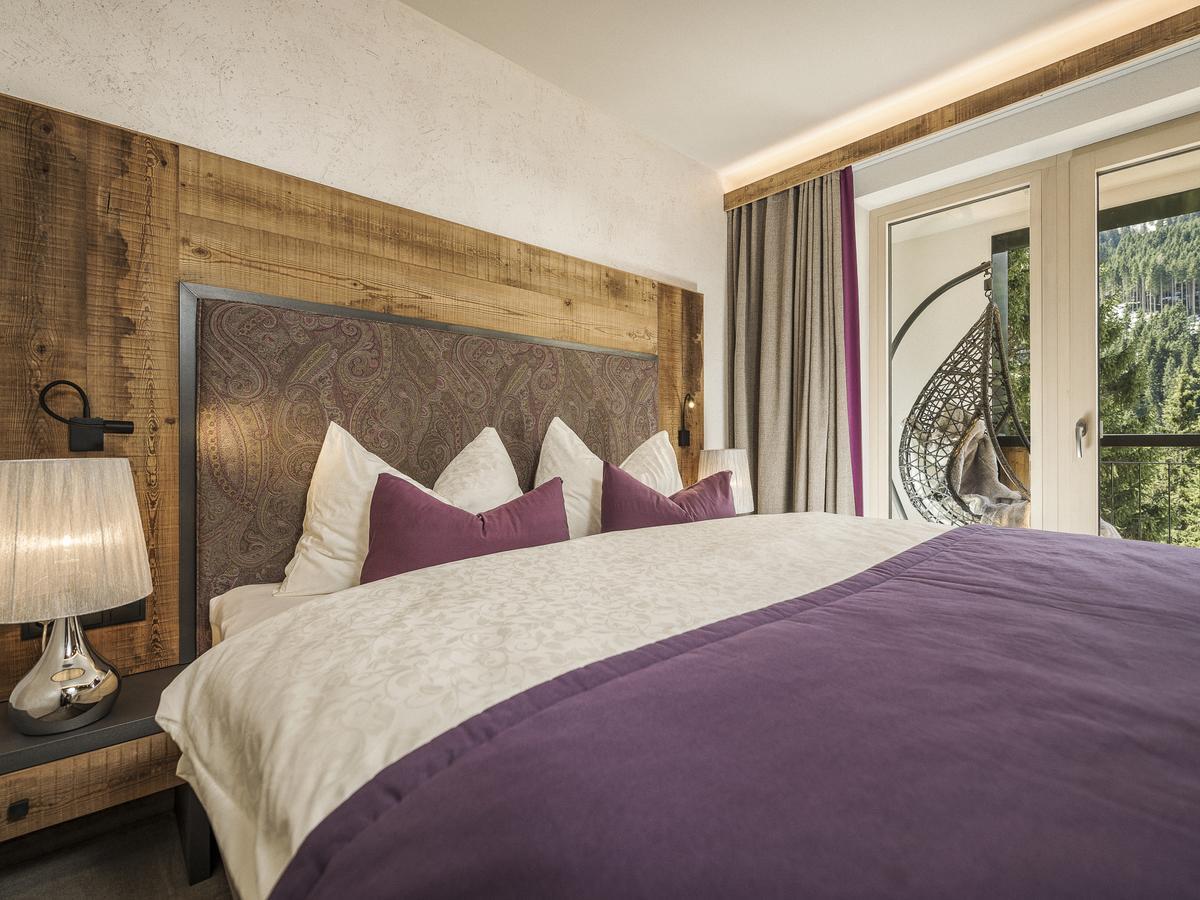 Hotel Bergkristall Zillertal - Adults Only 14 Years Plus ฮิพพาค ภายนอก รูปภาพ