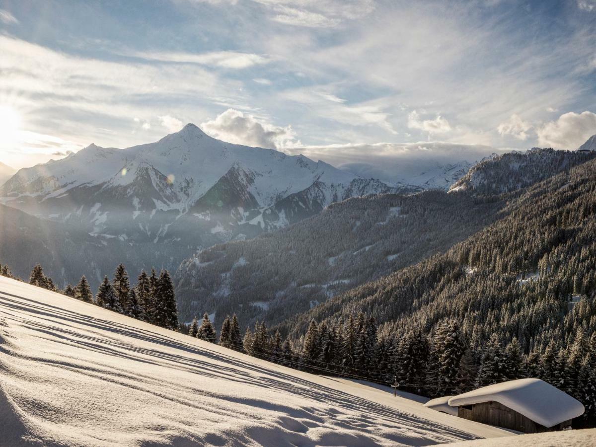 Hotel Bergkristall Zillertal - Adults Only 14 Years Plus ฮิพพาค ภายนอก รูปภาพ